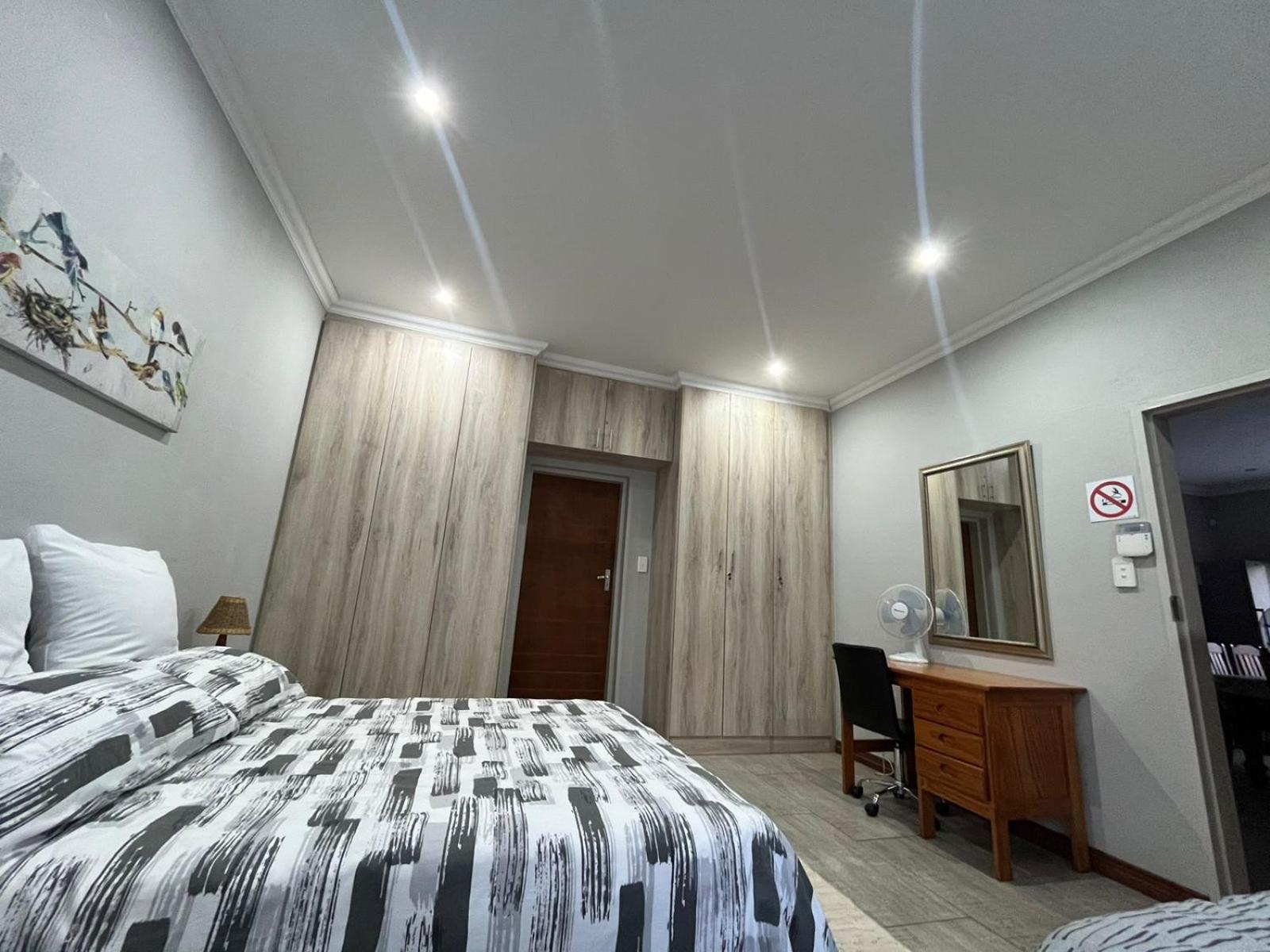 Douwe Cottages Претория Екстериор снимка